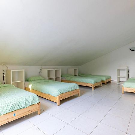 Auberge de jeunesse Pineapple Surf House à Atouguia Da Baleia Extérieur photo