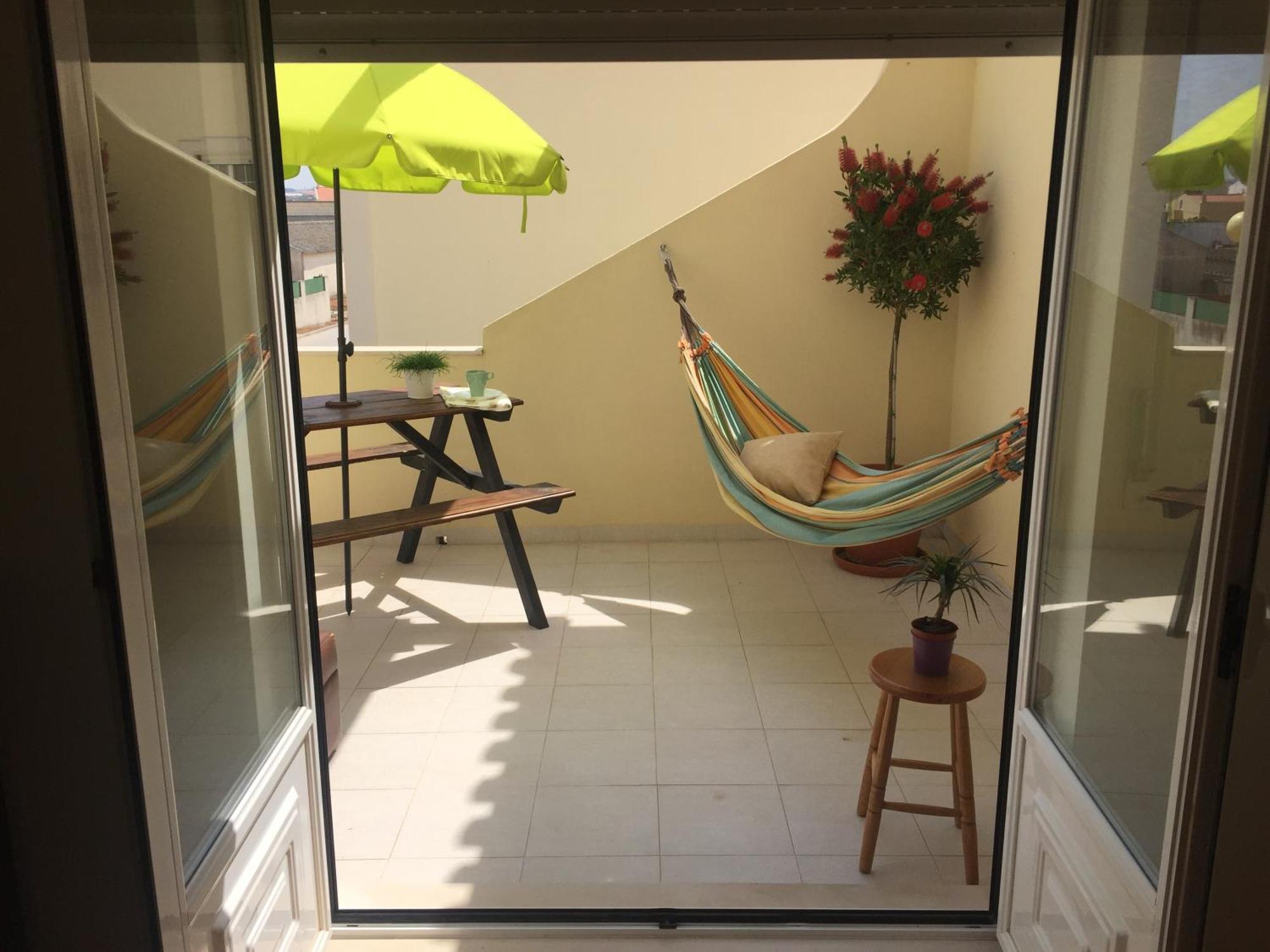Auberge de jeunesse Pineapple Surf House à Atouguia Da Baleia Extérieur photo